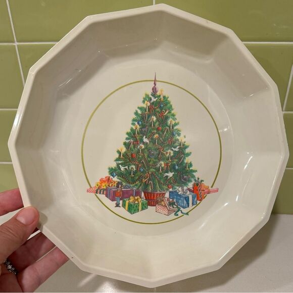 Vintage Christmas Tree Plastic Plate/Tray for Christmas Cookies - Picture 2 of 5
